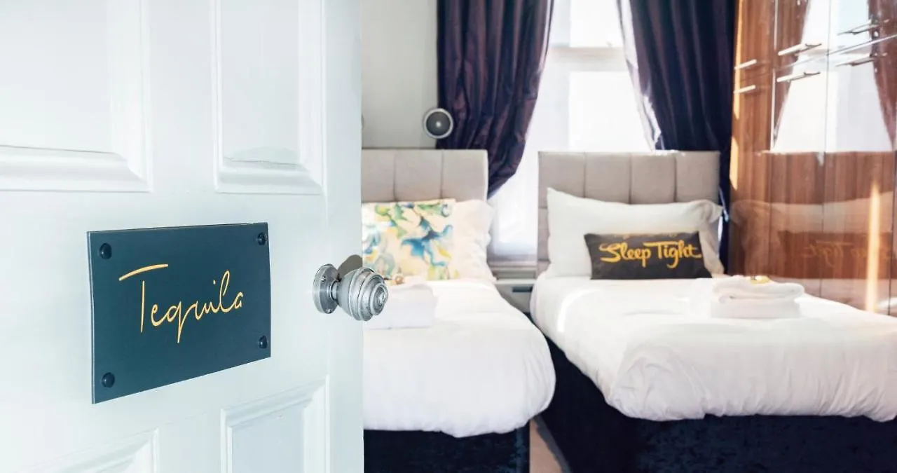 The Gillygate Gathering - City Centre - Sleeps Up To 18 York Apartamento