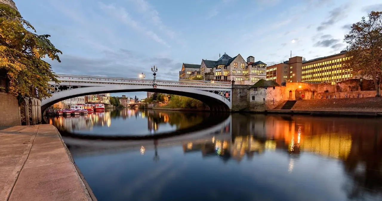Apartamento The Gillygate Gathering - City Centre - Sleeps Up To 18 York Reino Unido
